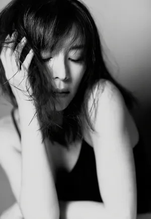 张静初黑白光影写真图片_3