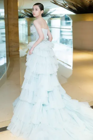张子枫抹胸性感风写真图片_2