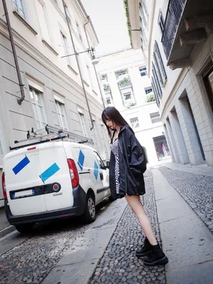 杨幂白皙性感街拍写真图片_6