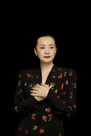 咏梅上海电影节闭幕式写真图片_6