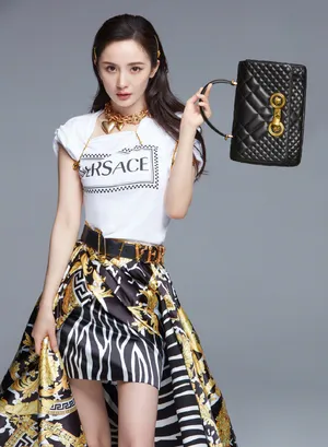 杨幂性感优雅品牌代言写真图片