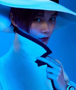 李宇春酷帅时尚杂志写真图片
