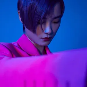 李宇春酷帅时尚杂志写真图片_4