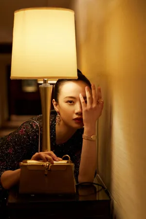 李梦复古刺绣裙优雅写真图片_1