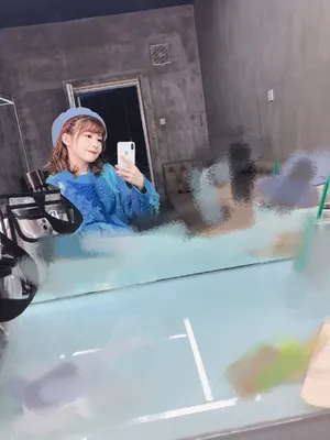赖美云新歌MV俏皮花絮图片_3