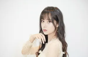 曹曦月优雅甜美写真图片_4