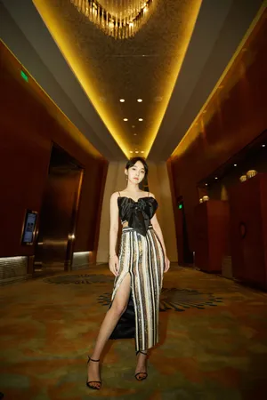 张佳宁性感靓丽写真图片_8