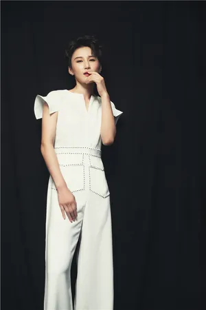 蒋璐霞时尚清新写真图片_4
