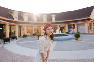 新晋小花孙雅丽清新户外写真_4