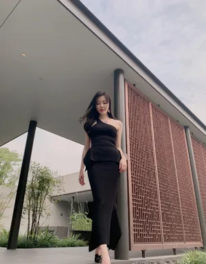 汤晶媚清新秀丽街拍图片_4