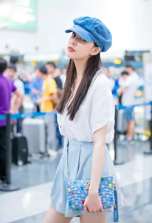 宋妍霏夏日清爽街拍图片_6