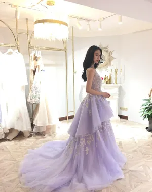 刘丁菡紫色礼服性感活动照图片_2