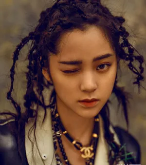 欧阳娜娜脏辫造型大片写真图片_7