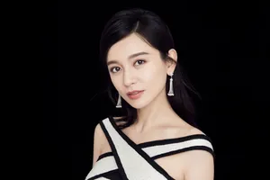 施诗优雅干练写真图片_3
