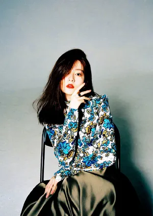乔欣性感妩媚时尚写真大片_3