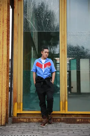 张博宇型男工装风帅气图片_3