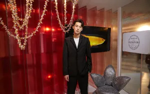 王鹤棣西装绅士风写真图片_3