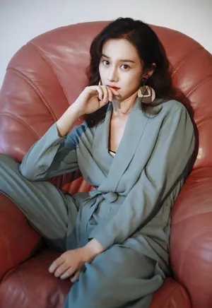陆妍淇清新甜美写真图片_6