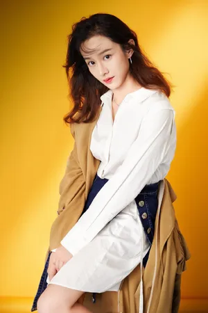 陆妍淇清新甜美写真图片_7