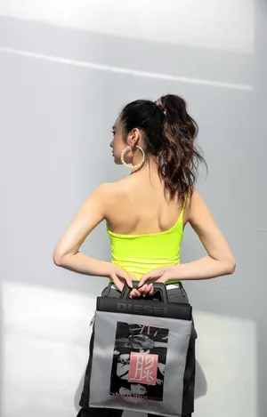 王可如性感魅力写真图片_4