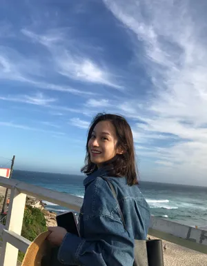 陆妍淇优雅海边写真图片_4
