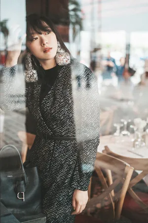 黄璐优雅知性街拍图片_4