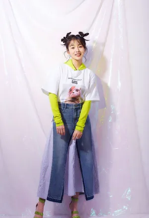 孙雅丽甜美写真图片