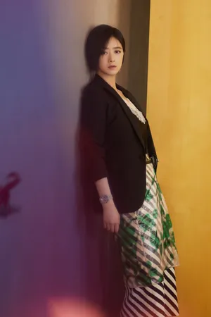 蒋欣知性优雅写真图片_4