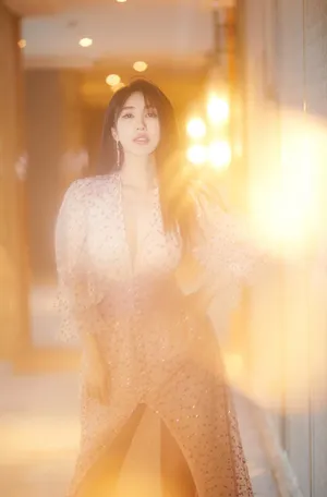 李菲儿性感深v礼服写真图片_1