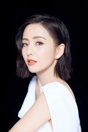 佟丽娅优雅白裙写真图片_4
