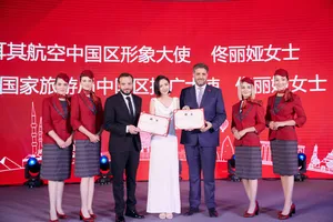 佟丽娅优雅白裙写真图片_8
