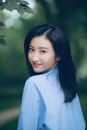 景甜清新文艺户外写真图片_5