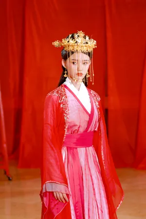 林允古装优雅动人写真图片_8