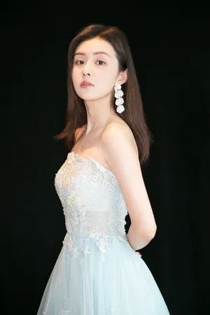 郑合惠子温婉动人写真图片