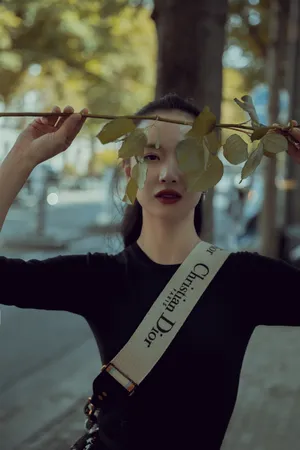 李梦古典优雅街拍图片_7