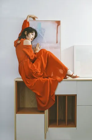 赵今麦时尚轻熟风写真图片_3