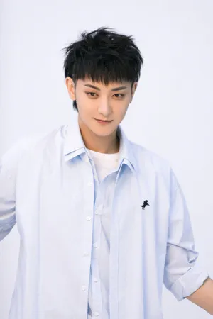 黄子韬简约小清新写真图片