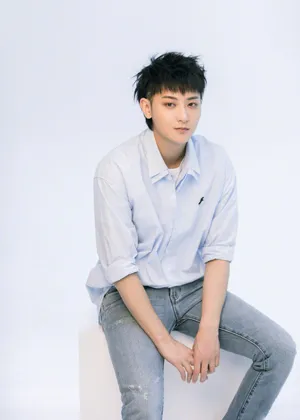 黄子韬简约小清新写真图片_3