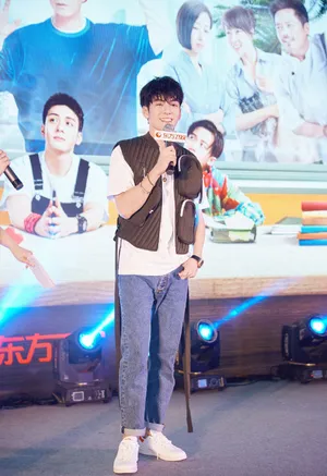 曾舜晞清爽帅气图片_7
