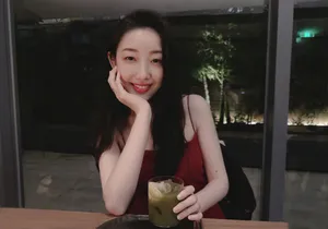 蒋梦婕夏日吊带私服照图片_3