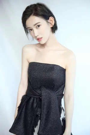 李沐宸性感优雅写真图片_2