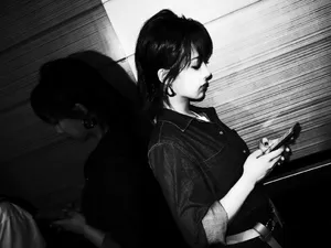 杨紫黑白光影写真图片_3
