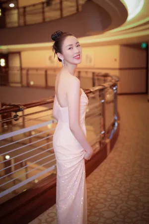 童瑶性感优雅写真图片_3