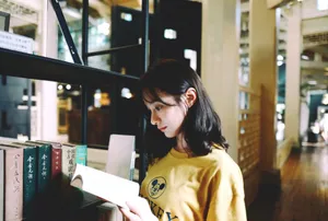 陆妍淇清新文艺图片_8
