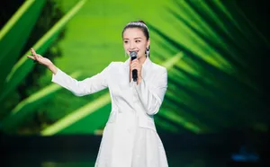 孙茜活动照图片
