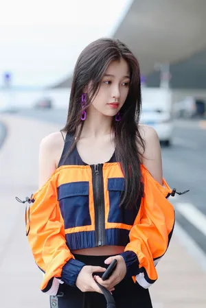 虞书欣亮橘色甜美图片_5