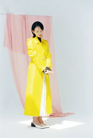 周笔畅裸妆清新杂志写真图片_2