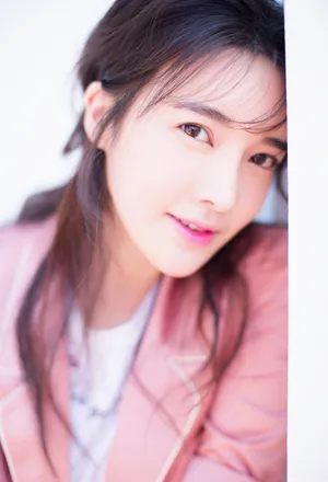 张璇甜美写真图片_3