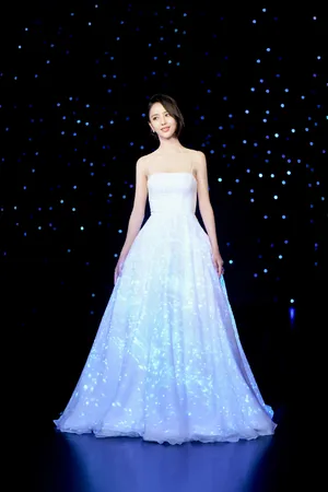 佟丽娅北京杜莎夫人蜡像馆图片_6