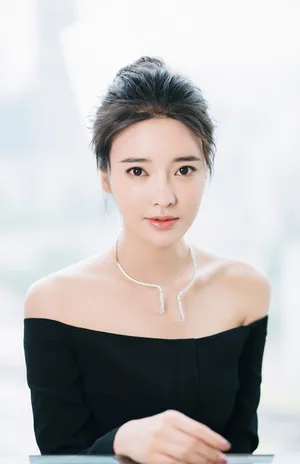 张璇性感优雅写真图片_2